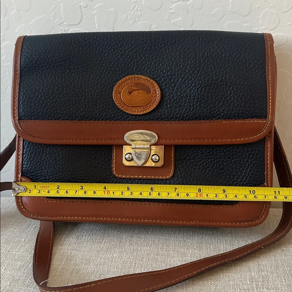 Dooney & Bourke Vintage Leather Shoulder Bag - Picture 11 of 13